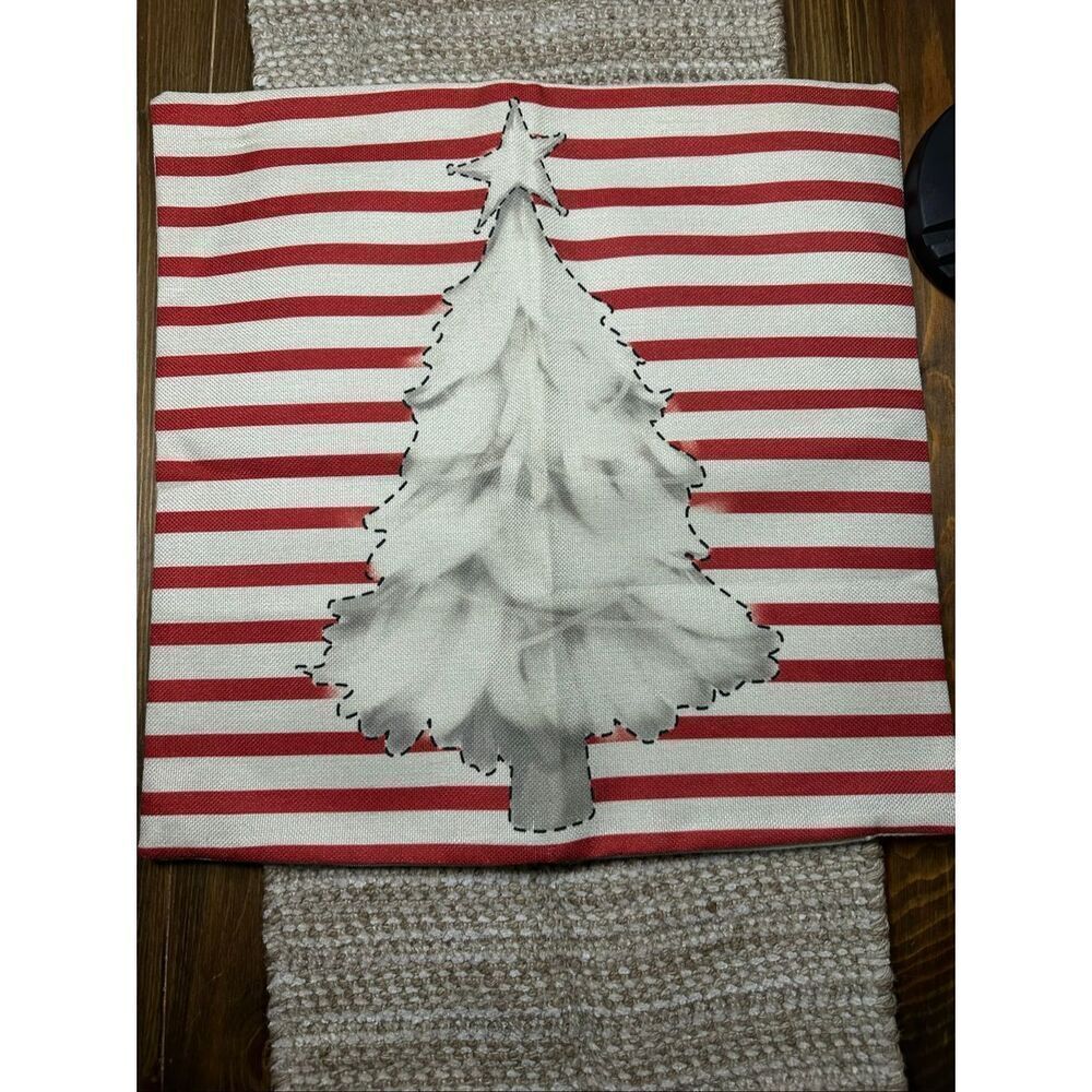 Christmas tree snow throw pillow case cover 17 x 17 New